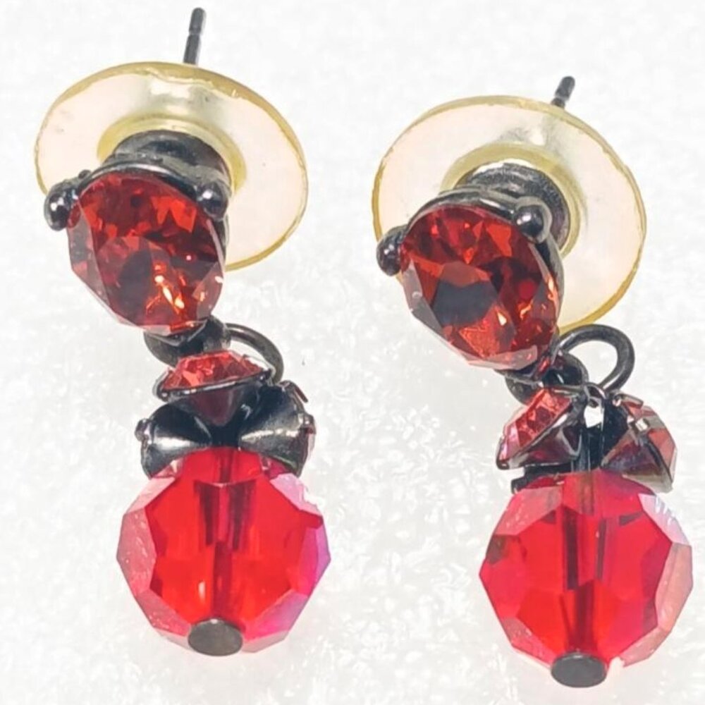 Vintage Red Swarovski Crystal Drop Earrings Faceted Silver Tone Retro Glam 4.6g